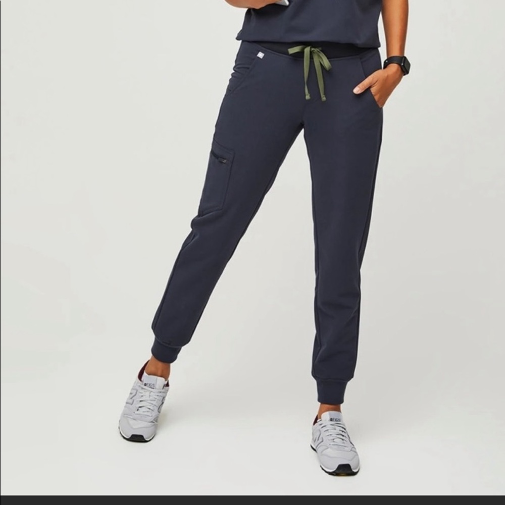 Figs Zamora joggers S in Navy